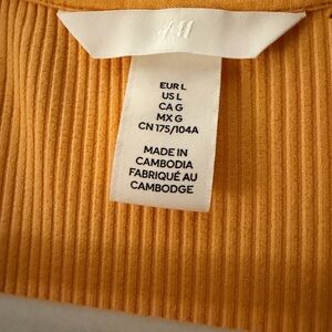 H&M Ribbed Crewneck Cropped Top - Mustard
